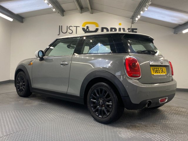 2015 MINI Hatch 1.5L Cooper 3dr - Photo 4
