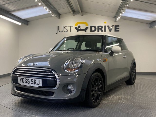 2015 MINI Hatch 1.5L Cooper 3dr - Photo 2