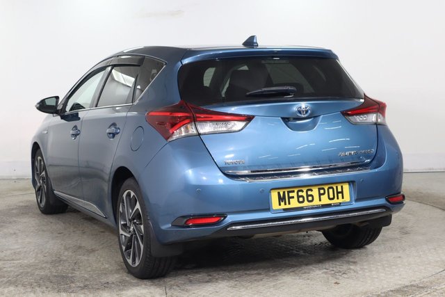 2016 TOYOTA AURIS 1.8 VVT-h Design Hatchback 5dr Petrol Hybrid CVT Euro 6 (s/s) (136 ps) - Photo 6