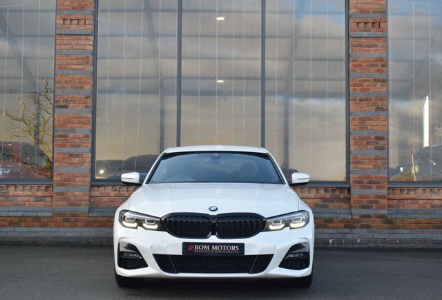 2021 BMW 3 Series 2L M Sport 4dr - Photo 4