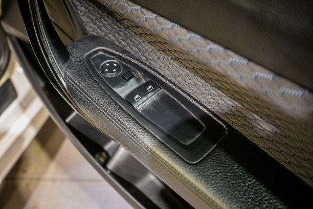 2017 BMW 1 Series 1.5L M Sport Shadow Edition 3dr - Photo 12