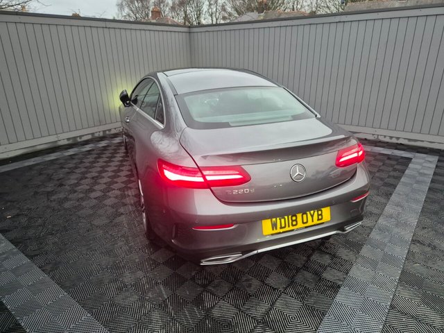 2018 Mercedes-Benz E-CLASS - Photo 11