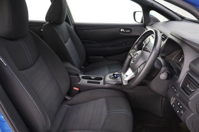 2021 Nissan Leaf - Photo 12