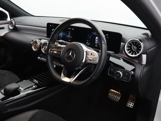 2021 Mercedes-Benz A-Class 1.3L Amg Line Edition 5dr - Photo 12