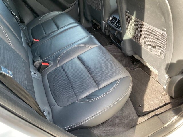 2021 Jaguar E-Pace 2L R-Dynamic S 5dr - Photo 11