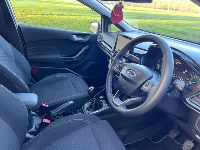2023 Ford Fiesta 1L Titanium 5dr - Photo 2
