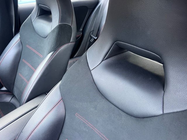 2019 Mercedes-Benz A-Class 1.5L Amg Line 5dr - Photo 11