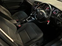 USED 2018 18 VOLKSWAGEN GOLF 1.6 TDI SE Estate 5dr Diesel DSG Euro 6 (s/s) (115 ps) BLUETOOTH+DAB+F/R SENSORS