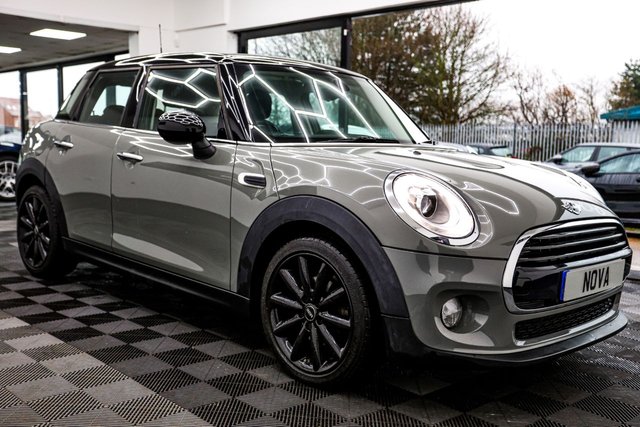 2017 MINI Hatch 1.5L Cooper 5dr - Photo 9