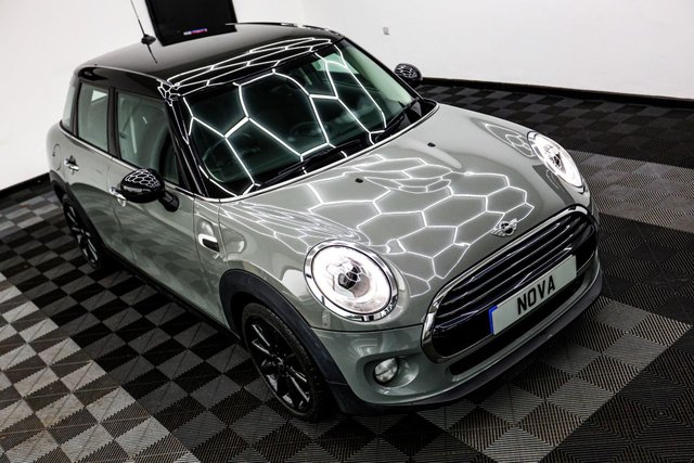 2017 MINI Hatch 1.5L Cooper 5dr - Photo 4