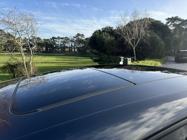 2020 PORSCHE MACAN - Photo 7