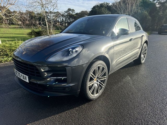 2020 PORSCHE MACAN - Photo 2