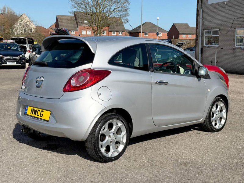 2010 Ford Ka in silver — photo 10 of 20