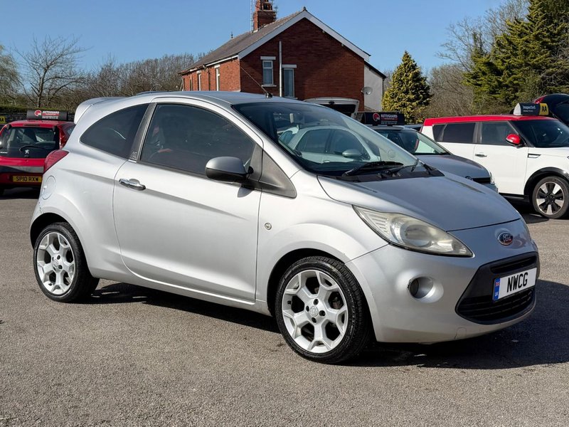 2010 Ford Ka in silver — photo 2 of 20