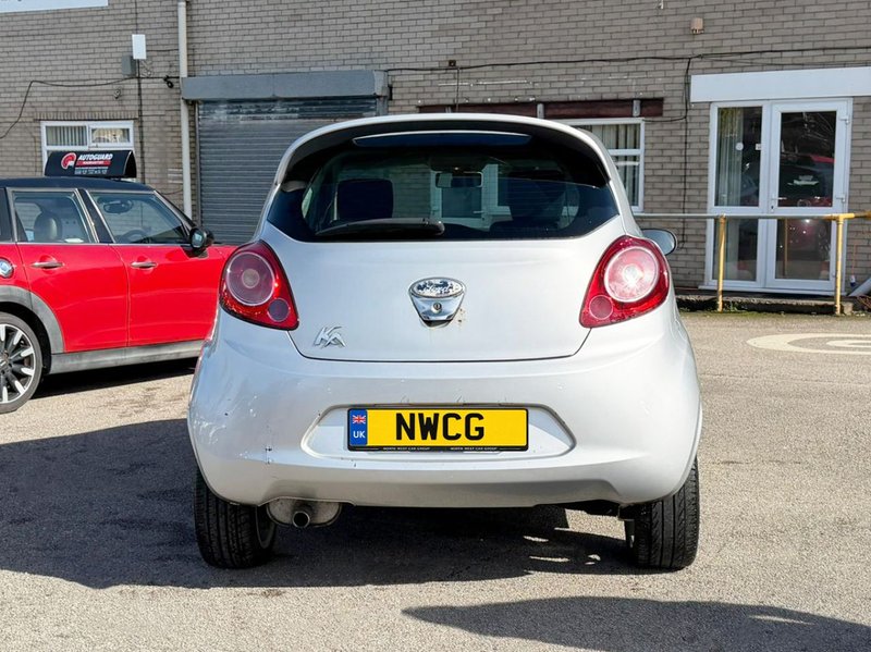 2010 Ford Ka in silver — photo 8 of 20