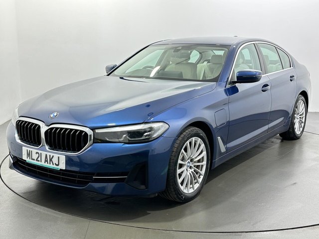 2021 BMW 5 Series - Photo 4