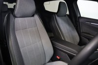 USED 2023 23 RENAULT MEGANE E-TECH 60kWh iconic 5dr Auto (optimum charge) (APPLE CAR PLAY) 