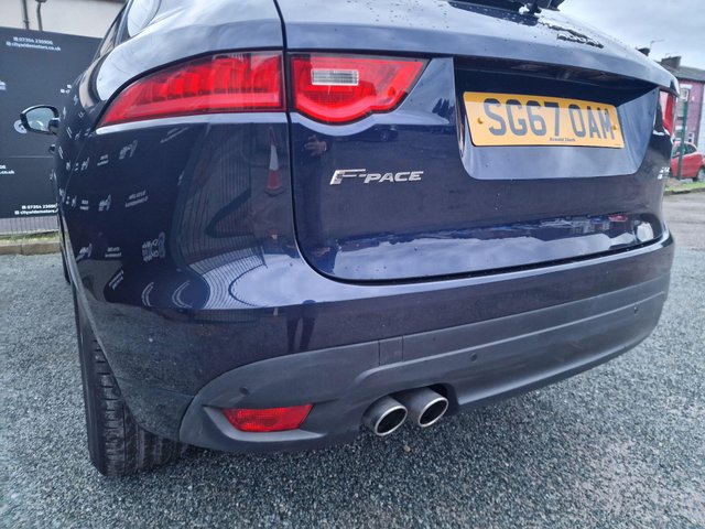 2017 JAGUAR F-PACE 2.0 D180 R-Sport Auto AWD Euro 6 (s/s) 5dr - Photo 11