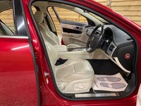 USED 2013 13 JAGUAR XF 3.0d S V6 Portfolio Saloon 4dr Diesel Auto Euro 5 (s/s) (275 ps) 41,152 MILES ONLY DEMO+ONE OWNER HIGH SPEC MODEL