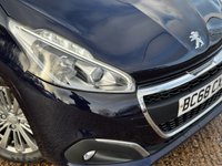USED 2019 68 PEUGEOT 208 1.2 PureTech Signature Hatchback 5dr Petrol Manual Euro 6 (s/s) (82 ps) Bluetooth, rear park sens, DAB