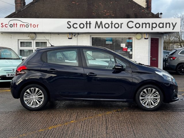 2019 PEUGEOT 208 - Photo 11