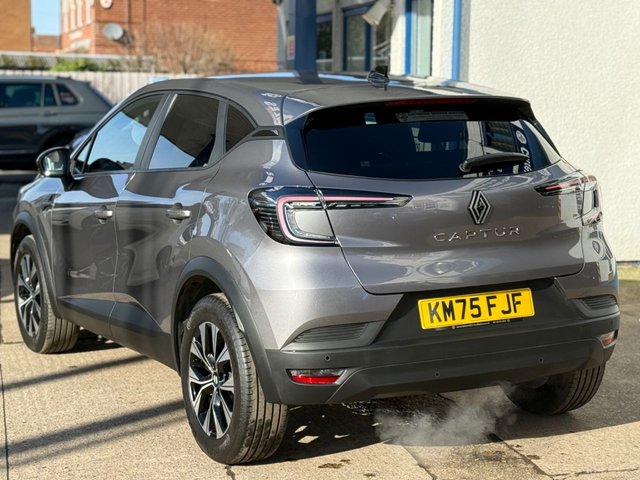 2025 RENAULT CAPTUR 1.0 TCe evolution SUV 5dr Petrol Manual Euro 6 (s/s) (90 ps) - Photo 4