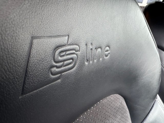 2015 Audi Q3 2L S Line Plus 5dr - Photo 11