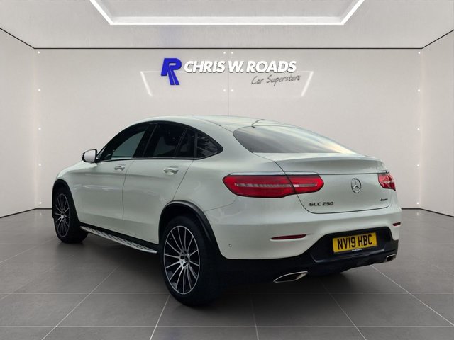 2019 Mercedes-Benz Glc 2L Amg Line 5dr - Photo 2