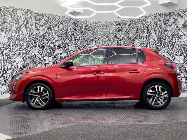 2023 Peugeot 208 1.2L Allure Premium + 5dr - Photo 12