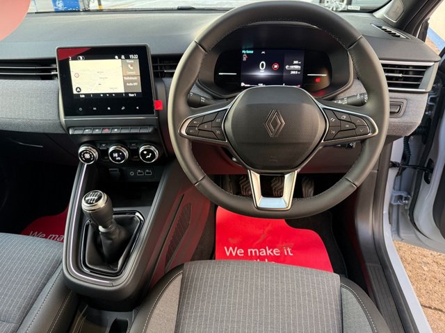 2025 RENAULT CLIO 1.0 TCe techno Hatchback 5dr Petrol Manual Euro 6 (s/s) (90 ps) - Photo 9