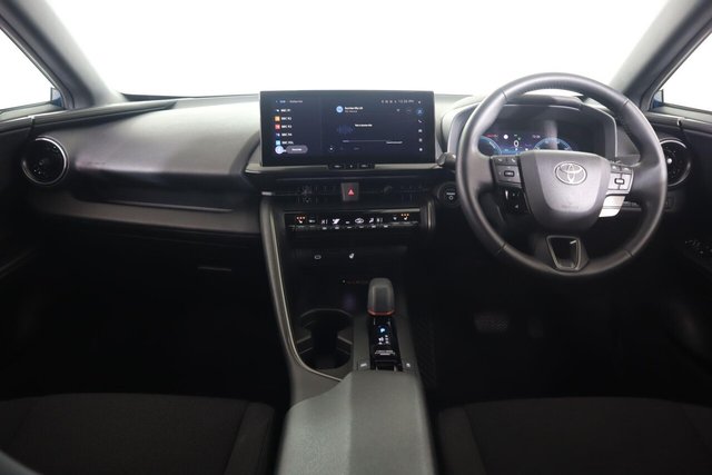 2024 Toyota C-HR - Photo 12