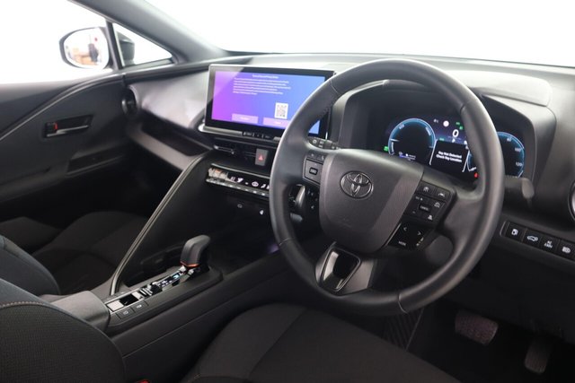 2024 Toyota C-HR - Photo 11