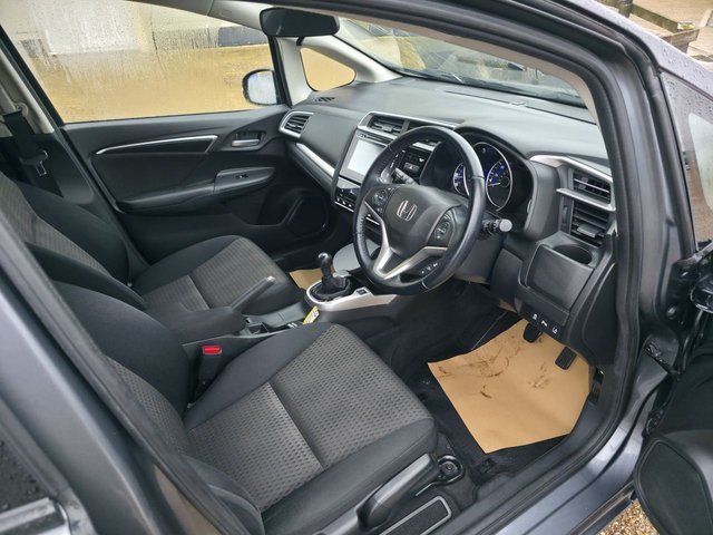 2018 HONDA JAZZ 1.3 i-VTEC EX Hatchback 5dr Petrol Manual Euro 6 (s/s) (102 ps) - Photo 9