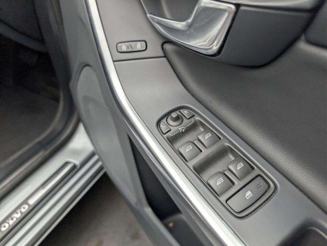 USED 2017 67 VOLVO S60 2.0 D4 SE Lux Nav Saloon 4dr Diesel Auto Euro 6 (s/s) (190 ps) HEATED SEATS+FRONT PARK ASSIST CLICK & COLLECT/HOME DELIVERY
