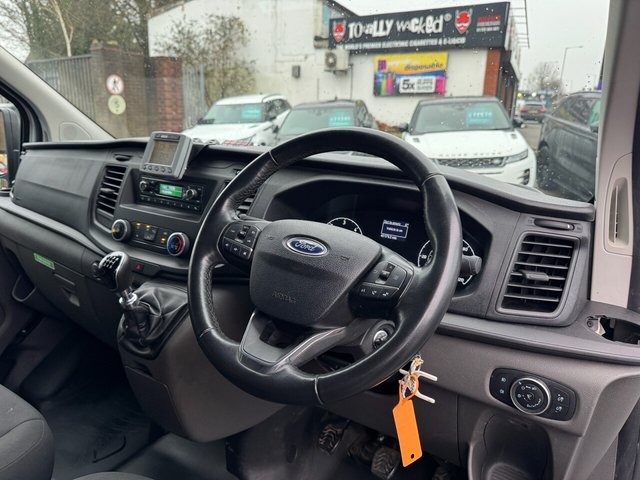 2018 Ford Transit Custom 2L null 5dr - Photo 12