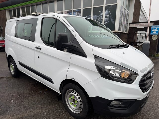 View our Ford Transit Custom 2.0 320 EcoBlue Crew Van Double Cab 5dr Diesel Manual L1 H1 Euro 6 (6 Seat) (105 ps)