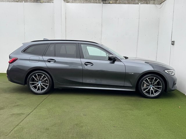 2021 BMW 3 SERIES - Photo 3