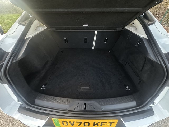 2020 JAGUAR I-PACE - Photo 11