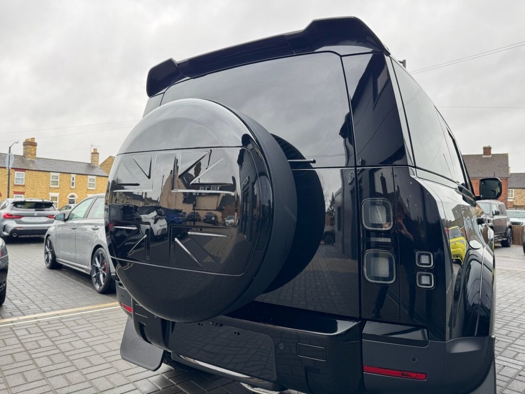 USED 2025 75 LAND ROVER DEFENDER 110 3.0 D250 MHEV S Hard Top SUV 5dr Diesel Auto 4WD MWB Euro 6 (s/s) (249 ps) Rear seat conversion Nappa leather