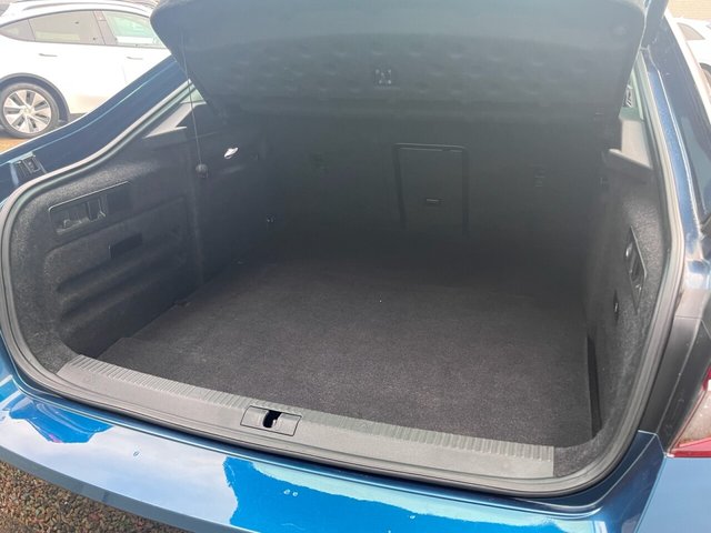 2021 SKODA SUPERB - Photo 7