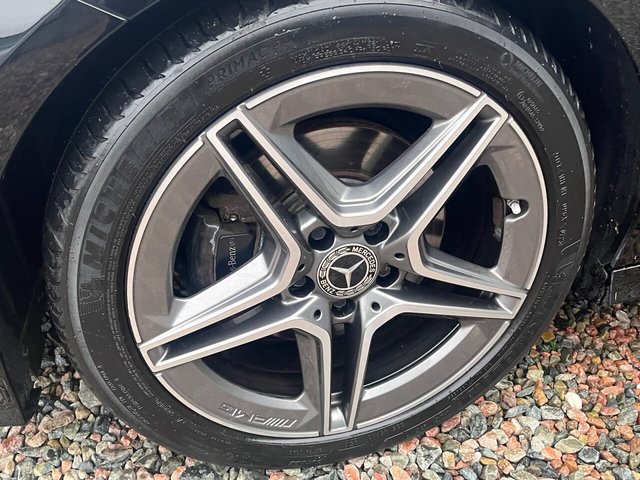 2021 Mercedes-Benz CLA - Photo 2