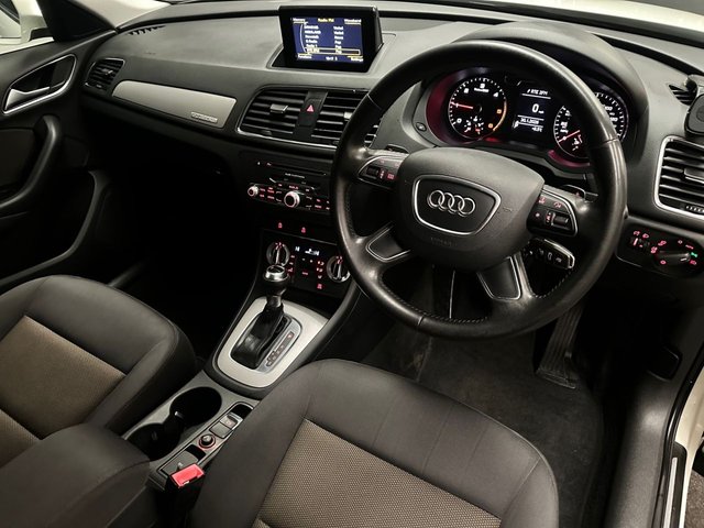 2014 AUDI Q3 - Photo 4
