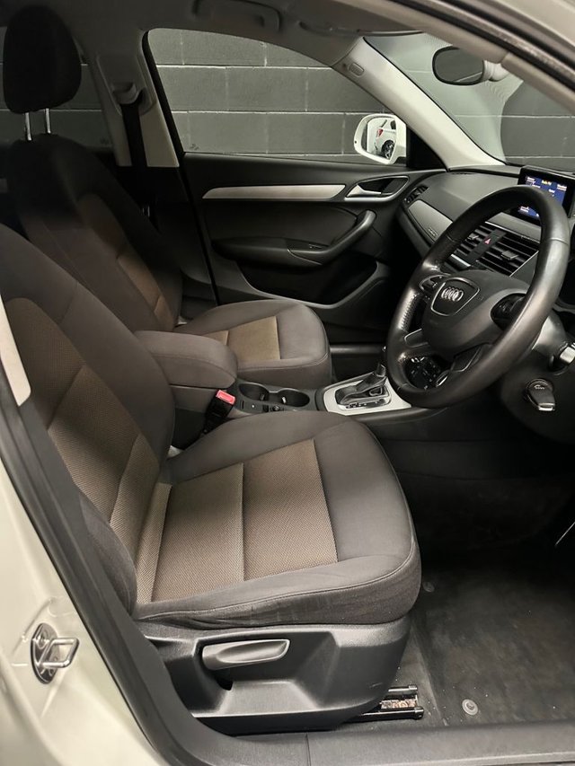 2014 AUDI Q3 - Photo 8