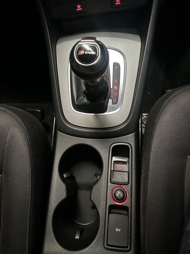 2014 AUDI Q3 - Photo 9