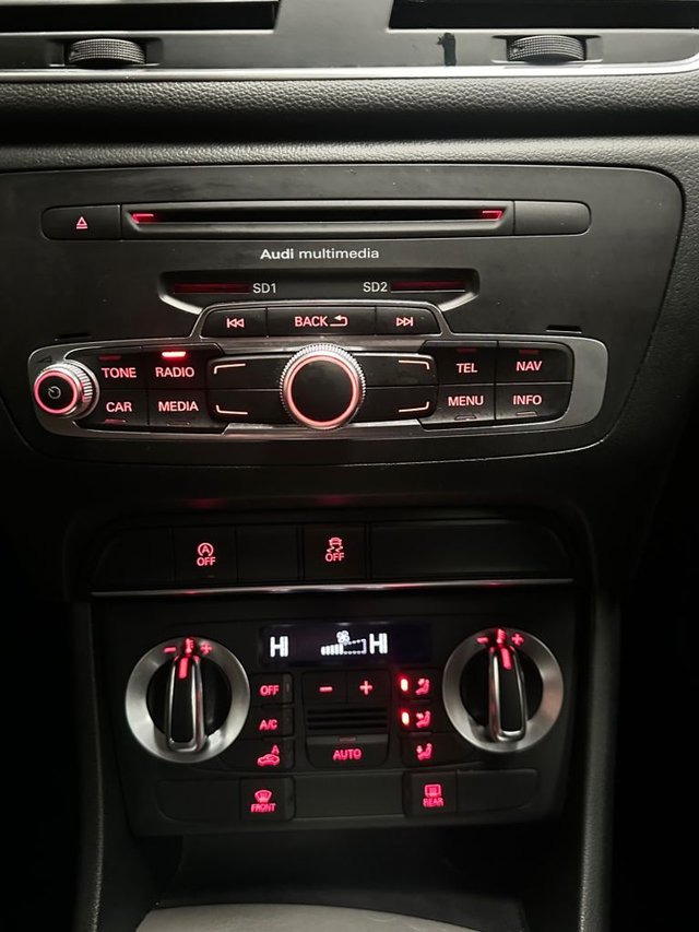 2014 AUDI Q3 - Photo 10