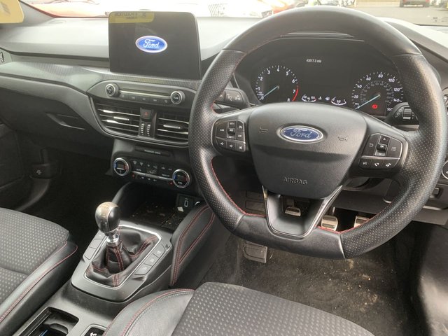 2018 FORD FOCUS 1.0T EcoBoost ST-Line X Hatchback 5dr Petrol Manual Euro 6 (s/s) (125 ps) - Photo 6