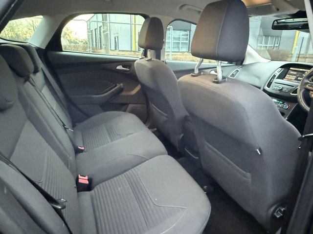 2016 Ford Focus - Photo 8