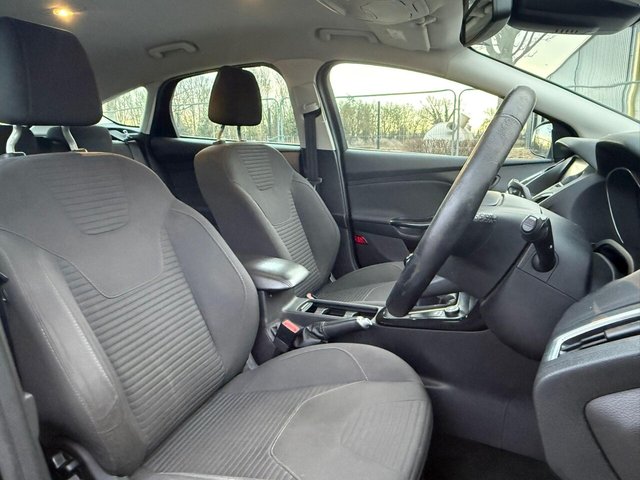 2016 Ford Focus - Photo 6