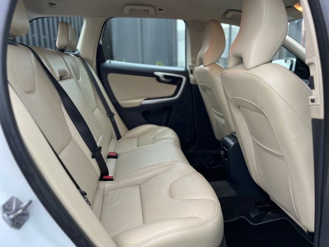 2014 VOLVO XC60 - Photo 11