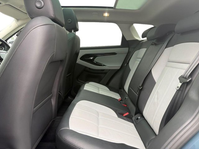 2024 Land Rover Range Rover Evoque 2L Dynamic Se 5dr - Photo 4